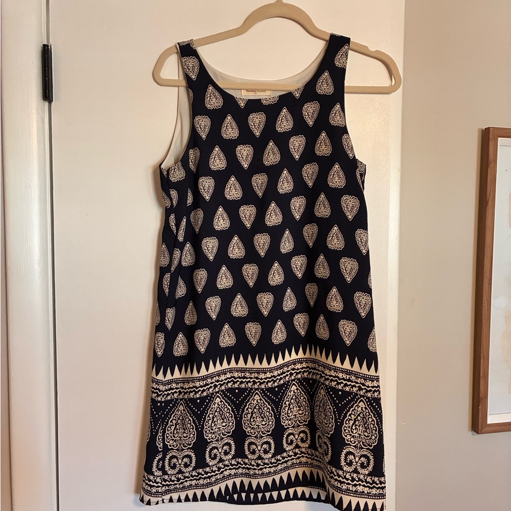 Newbury Kustom Navy and Cream Sleeveless Mini Dress